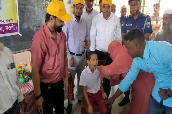 রাণীনগরে টাইফয়েড টিকাদান ক্যাম্পেইন শুরু