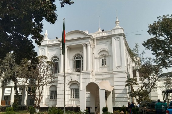 ২৪ আসামির বিরুদ্ধে পত্রিকায় বিজ্ঞপ্তি প্রকাশের নির্দেশ