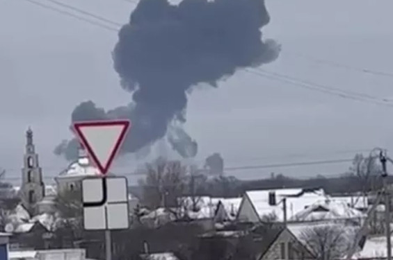ইউক্রেনের ৬৫ যুদ্ধবন্দি নিয়ে রাশিয়ার সামরিক বিমান বিধ্বস্ত