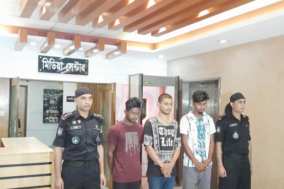 ঈদ সামনে রেখে দোকানি জেলে রাজমিস্ত্রির জাল টাকার কারবার