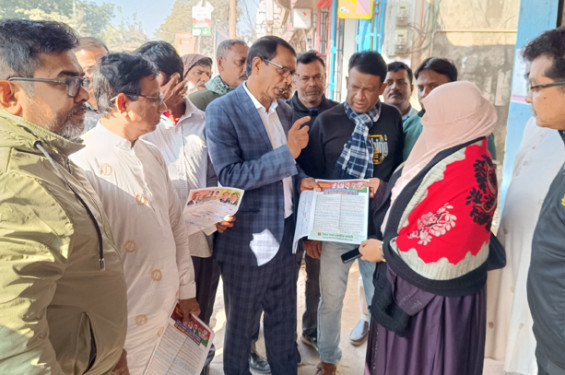 ঝিনাইদহে তারেক রহমানের রাষ্ট্র কাঠামো মেরামতের ৩১ দফার লিফলেট বিতরণ