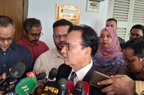 বিতর্কিত নির্বাচনে দায়িত্ব পালন করা ২২ ডিসিকে বাধ্যতামূলক অবসর