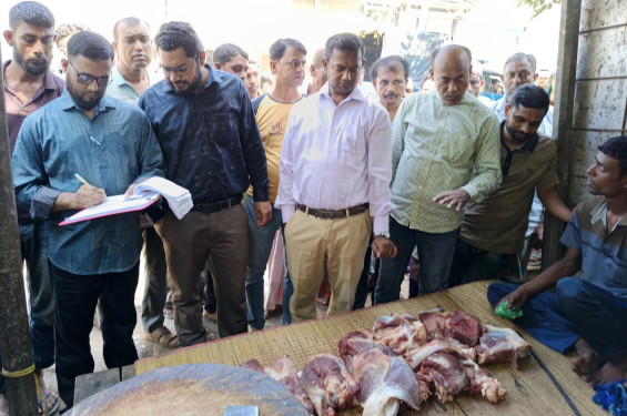 কালীগঞ্জে মাংসের দোকানে ভ্রাম্যমান আদালতের জরিমানা
