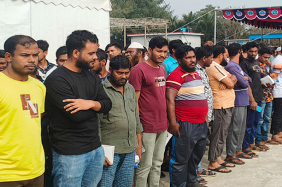 ভারতে আটকে পড়া জেলে-নাবিকরা স্বদেশে ফিরেছেন