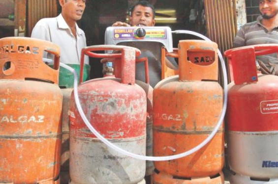 ১২ কেজি এলপিজির দাম কমলো ১৩ টাকা