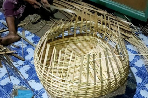 কুটির শিল্পে ঐতিহ্যবাহী মাজুর গ্রাম