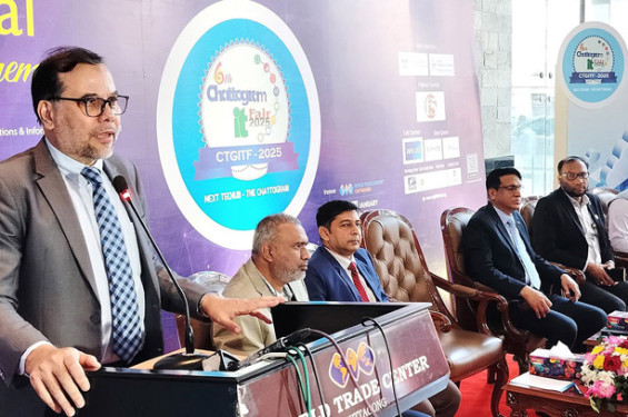উদ্ভাবন ও উদ্যোগকে একত্রিত করে এগিয়ে যেতে হবে
