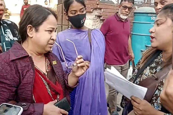 চট্টগ্রামে ঘাতক দালাল নির্মূল কমিটির নেত্রী আটক