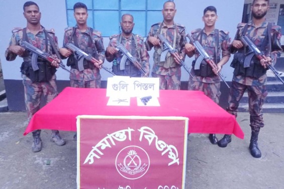 মহেশপুর সীমান্তে ভারতীয় পিস্তল ও গুলি উদ্ধার