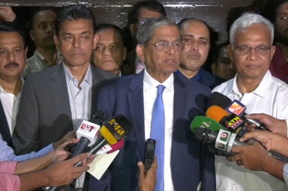 সেনাকুঞ্জে খালেদা জিয়াকে সম্মান জানানোয় গোটা জাতি আনন্দিত: মির্জা ফখরুল