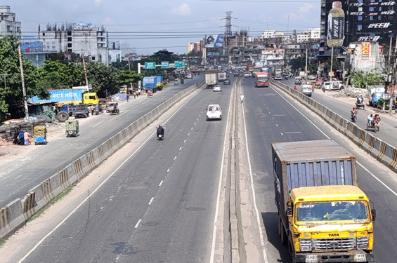 ঢাকা-চট্টগ্রাম মহাসড়কে যান চলাচল স্বাভাবিক