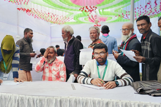 সড়ক দুর্ঘটনা রোধে ঠাকুরগাঁওয়ে চালকদের স্বাস্থ্য পরীক্ষা ও প্রশিক্ষণ কর্মশালা