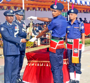 খুলনা পুলিশ ট্রেনিং সেন্টারে ট্রেইনি রিক্রুট কনস্টেবলদের প্রশিক্ষণ সমাপনী কুচকাওয়াজ