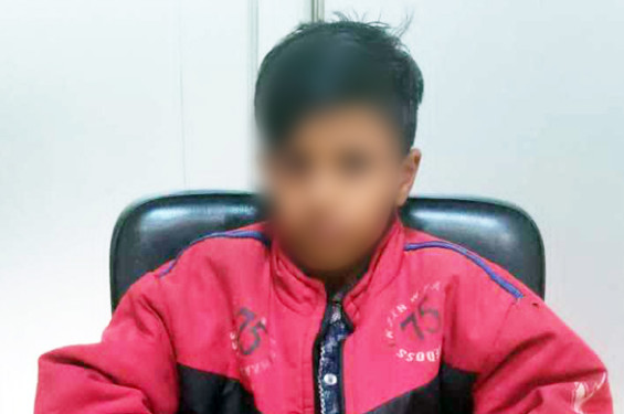 এবার সৈয়দপুর বিমানবন্দরের ভিআইপি লাউঞ্জে ঢুকে পড়লো শিশু