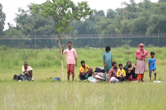 পুশ-ইন ঠেকাতে ভারতকে দফায় দফায় চি‌ঠি