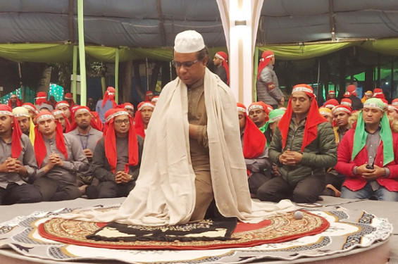 সদরপুরে চন্দ্রপাড়া পাক দরবার শরীফে বার্ষিক ওরছ অনুষ্ঠিত