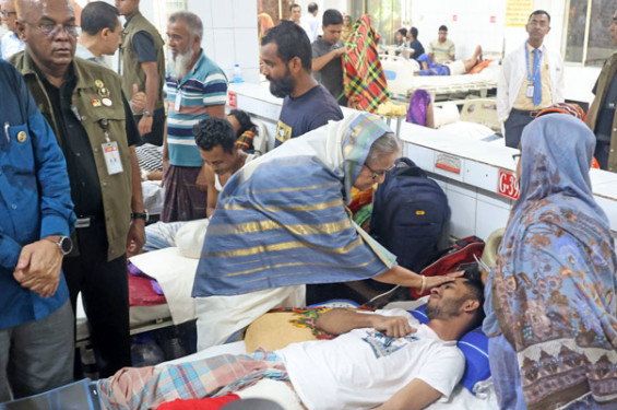 দেশকে আগের মতো ভিক্ষুকের জাতি বানাতেই এ সহিংসতা: প্রধানমন্ত্রী