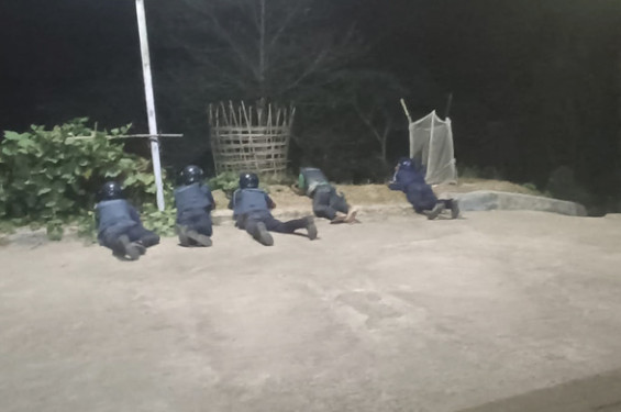 ঘণ্টাব্যাপী গোলাগুলির পর শান্ত থানচি, সতর্ক পুলিশ