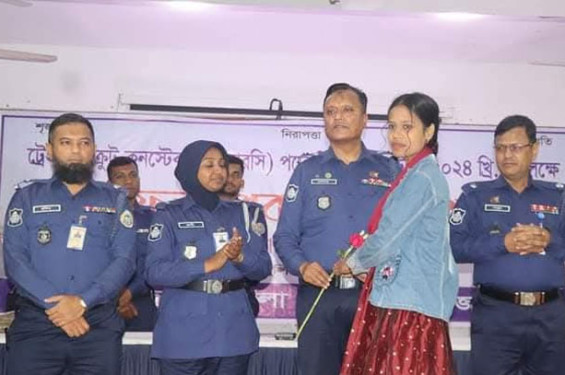 পিরোজপুরে পুলিশ কনস্টবল পদে চাকরি পেল ৩২ জন