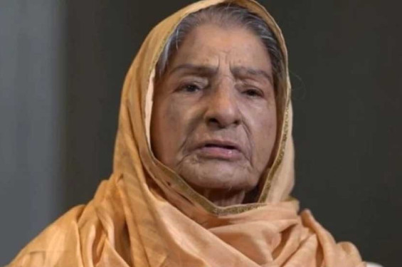 জাতীয় পার্টির একাংশের চেয়ারম্যান রওশন এরশাদ