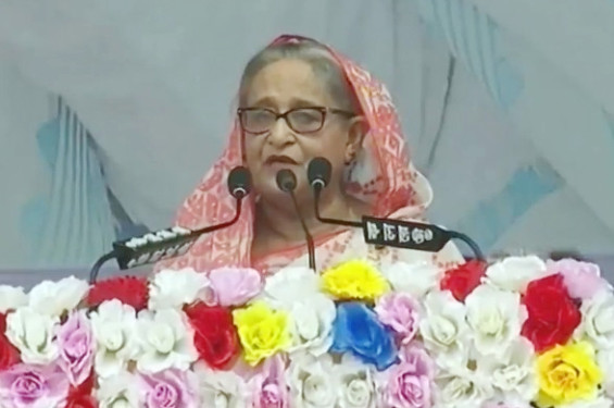 অগ্নিসন্ত্রাস তাদের চরিত্র: প্রধানমন্ত্রী