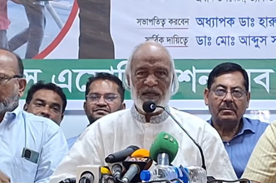 ক্ষমতা হস্তান্তরের মাধ্যমে গণতান্ত্রিক প্রক্রিয়া শেষ ধাপ ফিরে পাবে: মঈন খান
