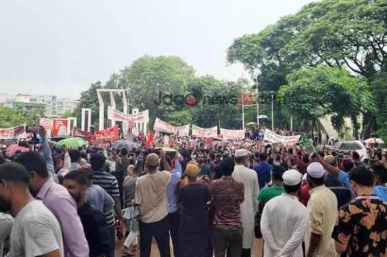 নতুন কর্মসূচি দিয়ে শহীদ মিনার প্রাঙ্গণ ছাড়লেন শিক্ষার্থী-জনতা