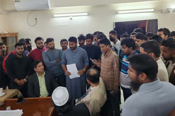 নাগরপুরে ছাত্রলীগের বিচার চেয়ে ছাত্রদলের স্মারকলিপি প্রদান