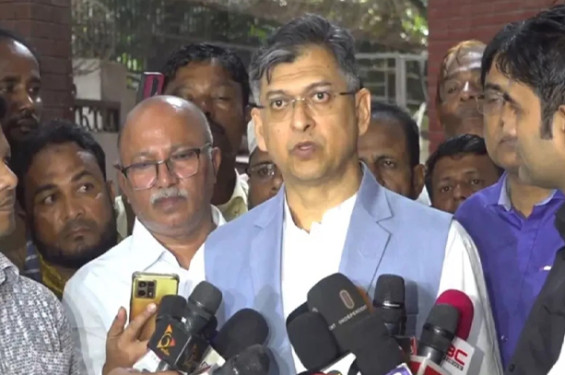 রাষ্ট্রপতি পদে শূন্যতা রাষ্ট্রীয় সংকট সৃষ্টি করবে: সালাহউদ্দিন আহমেদ