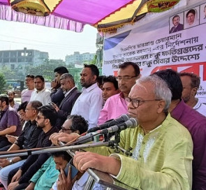 ইতিহাস থেকে শিক্ষা না নেওয়ায় শেখ হাসিনাকে পালাতে হয়েছে: রিজভী