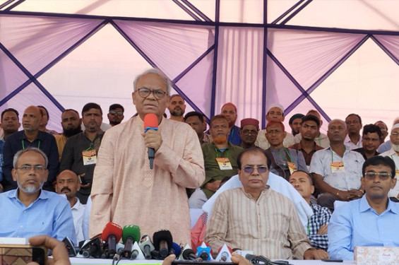 ভারত শেখ হাসিনাকে ক্ষমতায় বসানোর ষড়যন্ত্র করছে: রিজভী