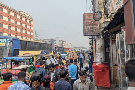 নির্বাচনের খবরে বাড়ি ফেরার ঢল মানুষের