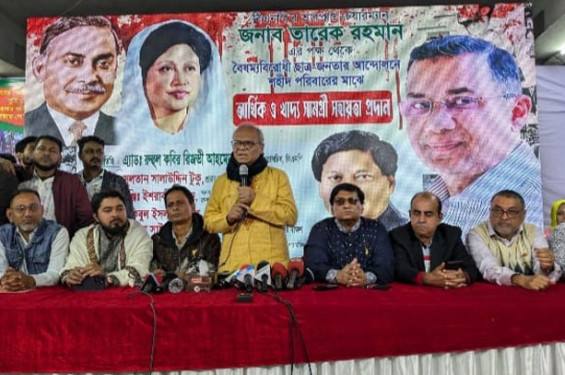 তথ্য উপদেষ্টার বক্তব্যের কড়া সমালোচনা রিজভীর