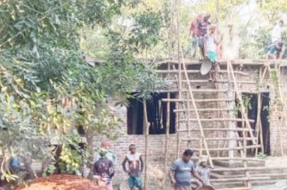 জমি নিয়ে চাচা-ভাতিজার দ্বন্দ্ব: মামলা চলাকালেও চলছে ভবন নির্মাণ