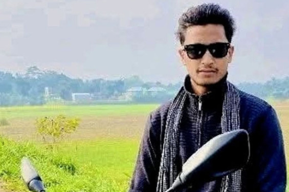 ফরিদপুরে অটোরিক্সা -মোটরসাইকেল সংঘর্ষে কলেজছাত্র নিহত