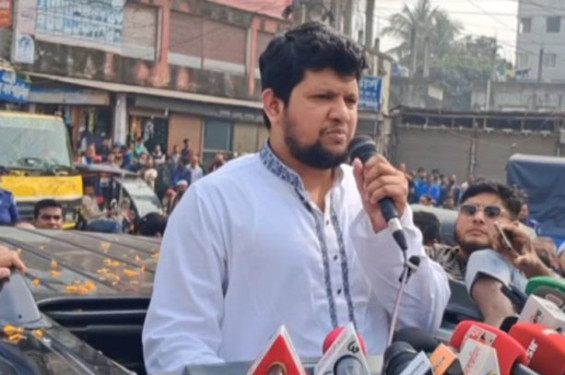 আওয়ামী লীগকে কোনোভাবেই নির্বাচনে অংশগ্রহণ করতে দেওয়া হবে না: উপদেষ্টা মাহফুজ