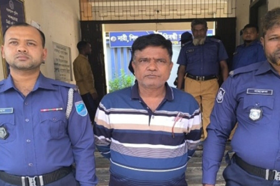 ফরিদপুরে ইউপি চেয়ারম্যান খন্দকার সাইফুর রহমান শাহীন গ্রেপ্তার