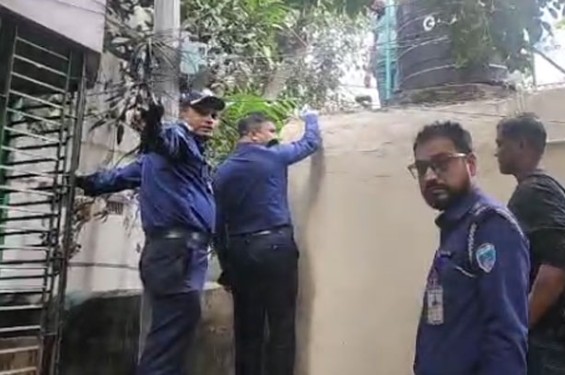 ব্রাহ্মণবাড়িয়ায় পানির ট্যাংক থেকে যুবকের অর্ধগলিত মরেদহ উদ্ধার