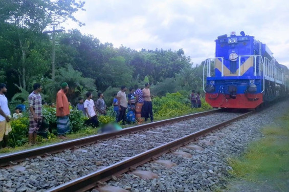 নাশকতা এড়াতে উত্তরা এক্সপ্রেসসহ ২ ট্রেন চলাচল বন্ধ ঘোষণা