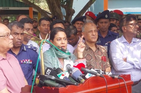 যশোর ভবদহ এলাকা পরিদর্শন করলেন ৩ উপদেষ্টা