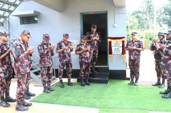 আলীকদম সীমান্তে কুরুকপাতার ছোট আগলায় রামু ব্যাটালিয়নের নতুন টিওবি উদ্বোধন