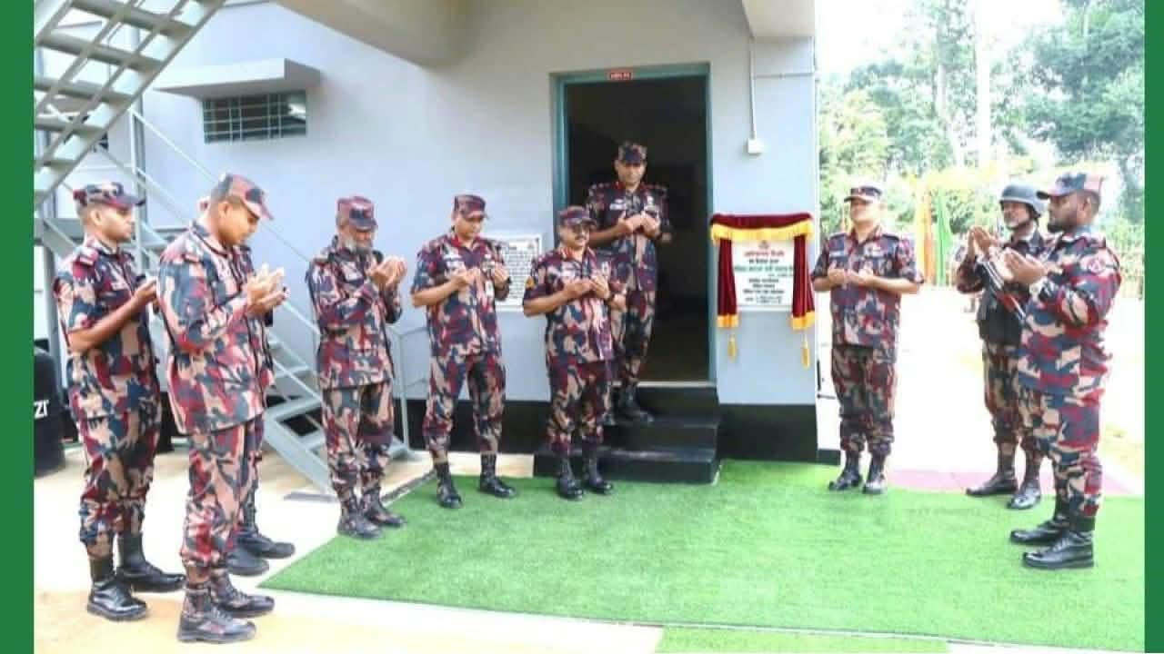 আলীকদম সীমান্তে কুরুকপাতার ছোট আগলায় রামু ব্যাটালিয়নের নতুন টিওবি উদ্বোধন