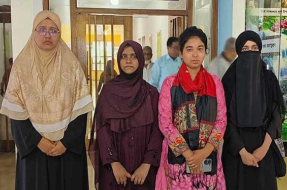 যশোর আদ্-দ্বীন সকিনা মেডিকেল কলেজ বিনাবেতনে ভর্তির সুযোগ পেলেন চার অসচ্ছল মেধাবী ছাত্রী