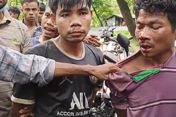 বান্দরবানের লামায় অপহরণ ও চাদাঁ দাবির অভিযোগে ৩ সন্ত্রসী আটক