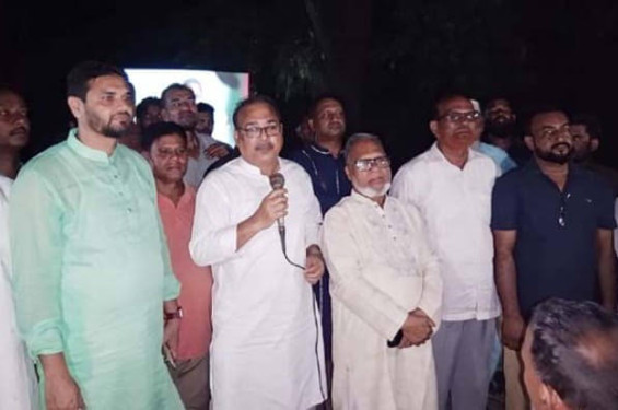 যশোরের শার্শায় বিএনপি নেতা তৃপ্তির নেতৃত্বে উঠান বৈঠক ও গণসংযোগ