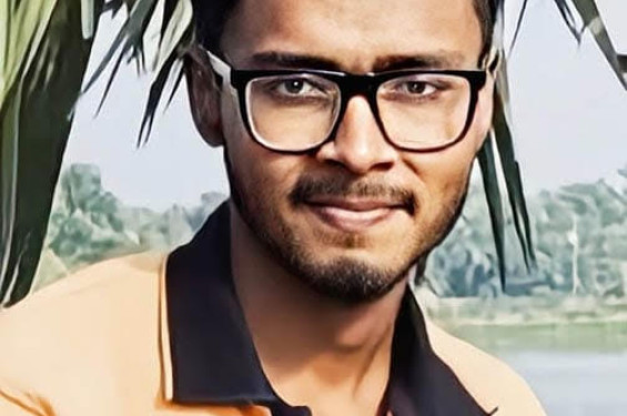 বেনাপোলে লাইট পোস্টের খুঁটিতে ধাক্কা লেগে আহত কিশোরের মৃত্যু