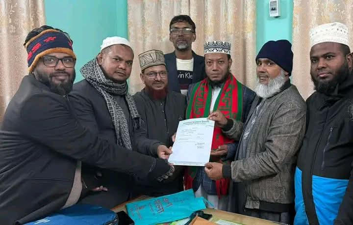কুষ্টিয়ায় ৩৩ প্রার্থীর মনোনয়ন দাখিল, দুই আসনে বিএনপির গলার কাঁটা ‘বিদ্রোহী’