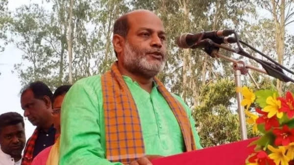 সখীপুরে কাদের সিদ্দিকীর দল ছেড়ে বিএনপি প্রার্থীকে সমর্থন সজীবের