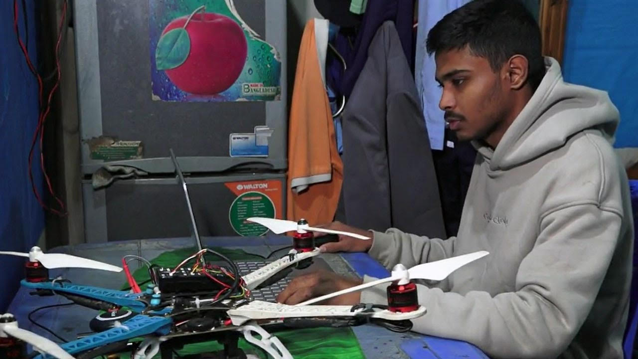অভাবে থমকে আছে জলঢাকার ক্ষুদে বিজ্ঞানীর মিসাইল ও ড্রোন গবেষণা
