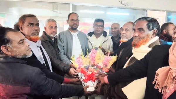 টাঙ্গাইলে জাতীয় পার্টির অর্ধশতাধিক নেতাকর্মী বিএনপিতে যোগ দিলেন